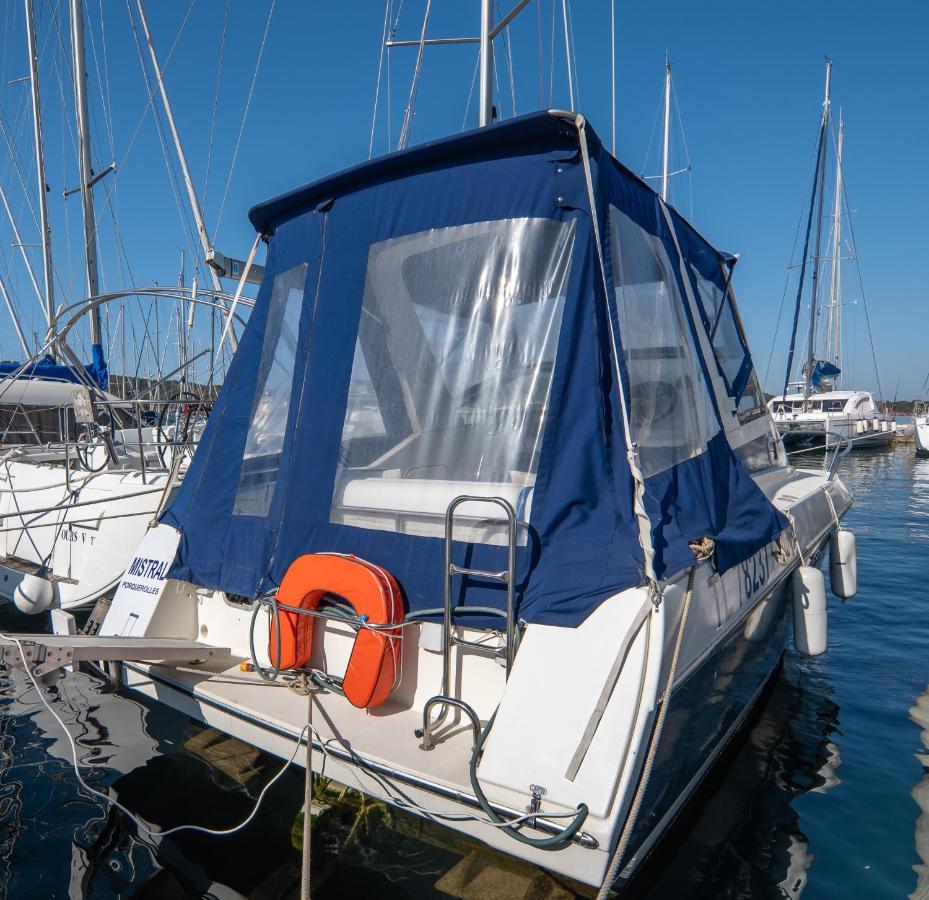 Hebergements Bateaux A Quai Porquerolles Eksteriør bilde