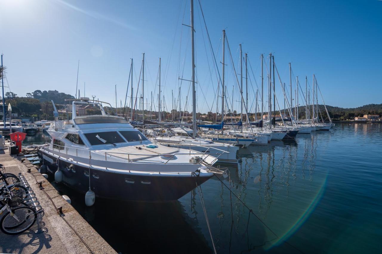 Hebergements Bateaux A Quai Porquerolles Eksteriør bilde